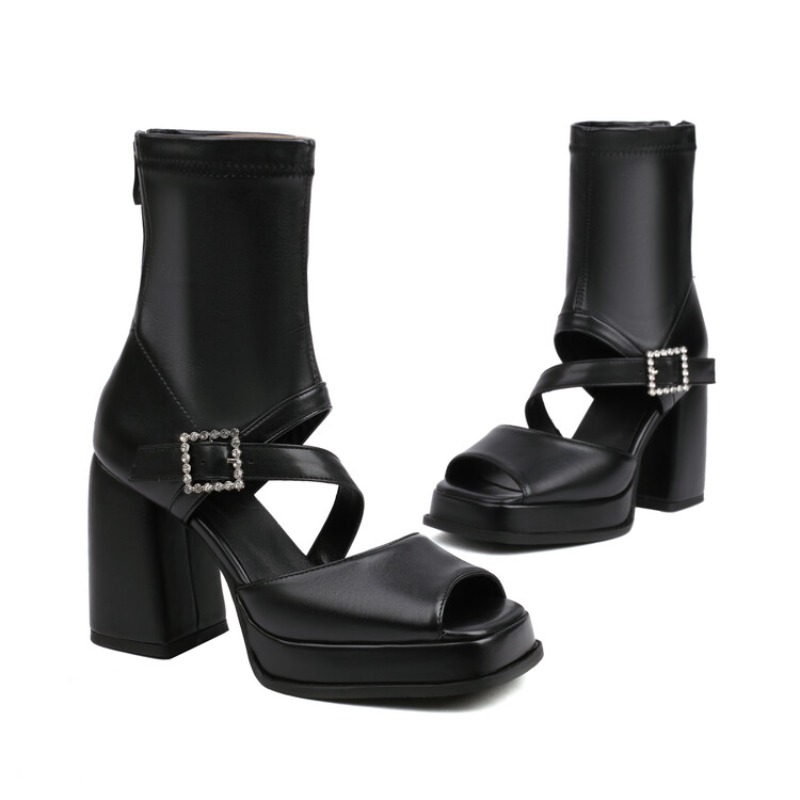 Sandales Gladialtor pour femme - Street Fashion Female avis et prix