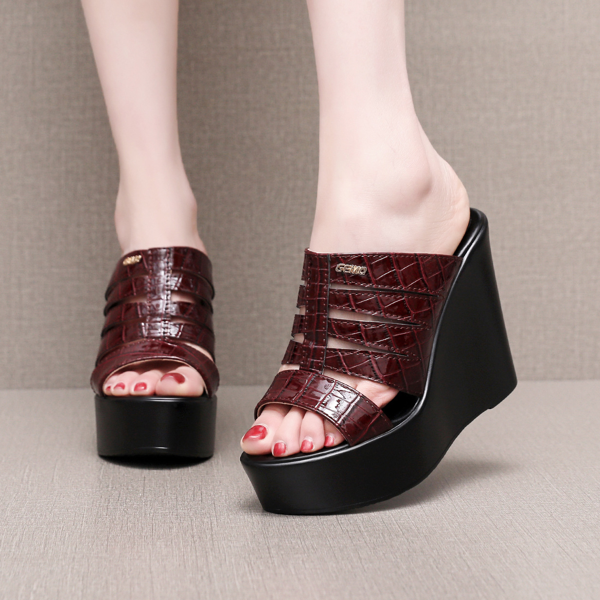 Sandales compensées en cuir de - Street Fashion Clothing avis et prix